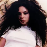 charli-xcx-akui-kecemburuan-pada-lorde-di-perilisan-“royals”