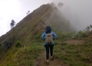 Pendakian Santai ke Puncak Gunung Andong