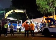 VIDEO: Bangkai Pesawat yang Jatuh di BSD City Mulai Dievakuasi
