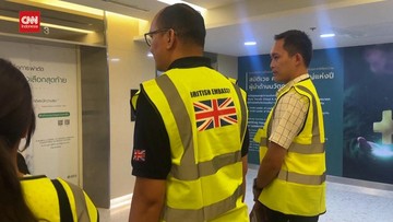 video:-staf-kedubes-inggris-jenguk-korban-singapore-airlines