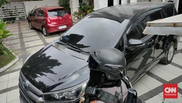 kpk-sita-mobil-pajero-sport-syl-diduga-disembunyikan-di-makassar