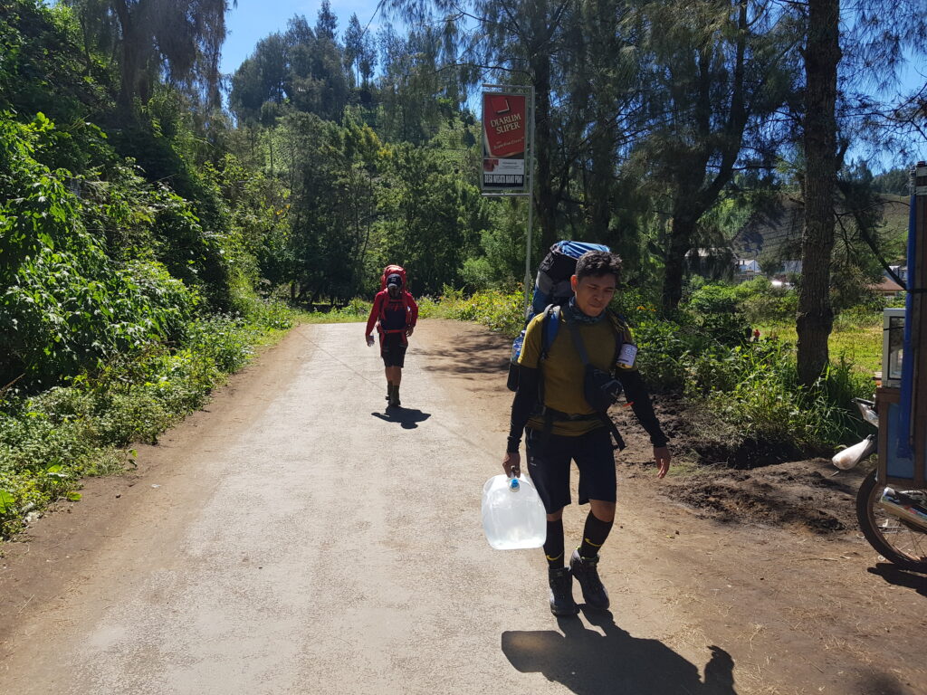 mendaki-gunung?-hal-hal-fatal-yang-tidak-boleh-dilakukan-saat-mendaki-gunung