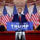 dulu-ingin-ditutup,-kini-donald-trump-main-tiktok-jelang-pemilu-as