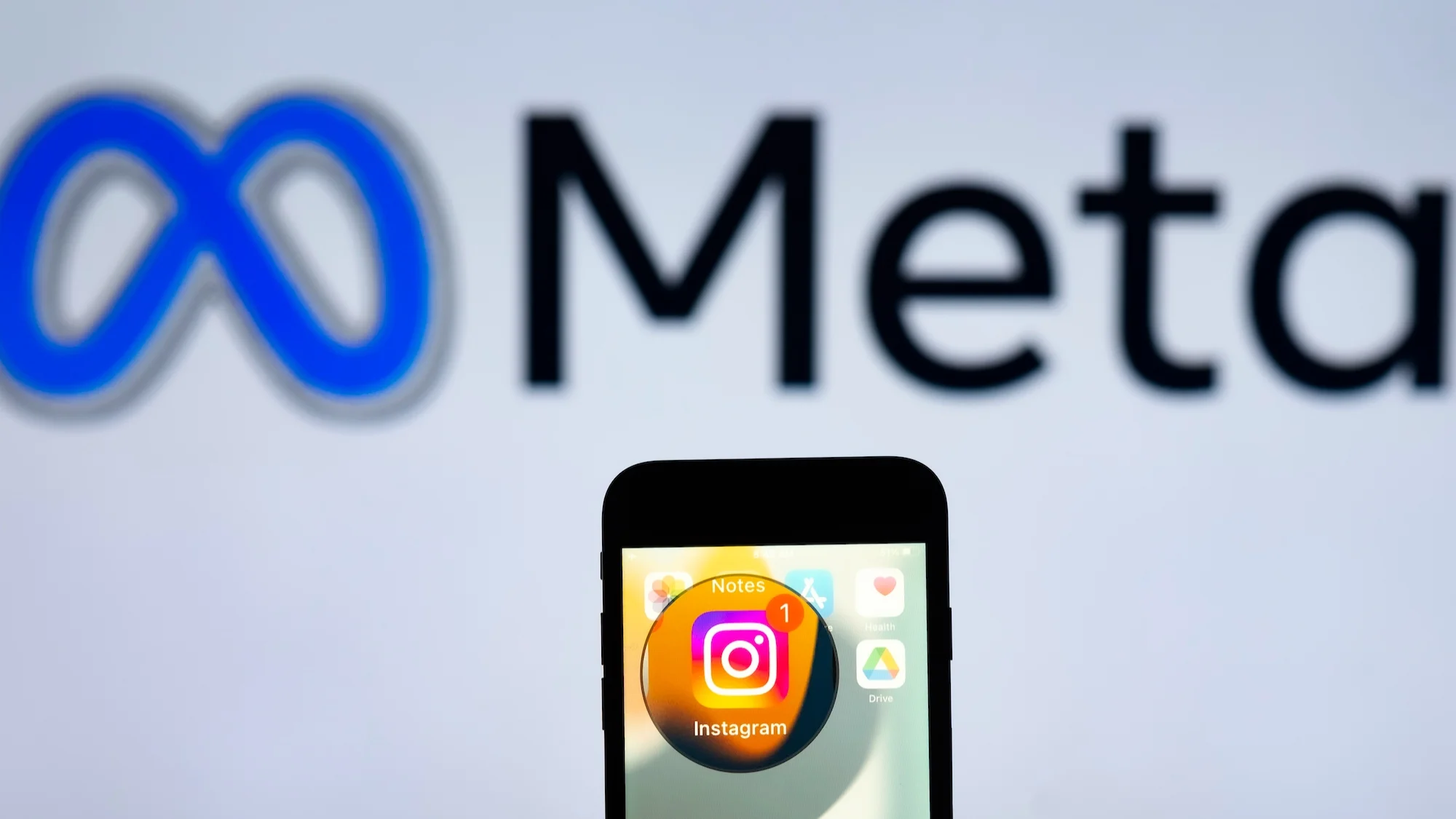 spanyol-blokir-fitur-khusus-pemilu-di-facebook-dan-instagram