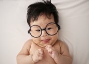 4 Etika Menjenguk Bayi yang Perlu Diperhatikan. Jangan Egois, Ya!