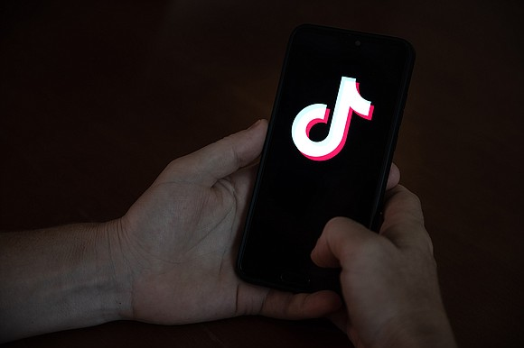 tiktok-uji-coba-fitur-streak-ala-snapchat-di-dm!