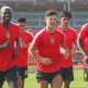 persebaya-gelar-latihan-perdana-hadapi-liga-1-2024-/-2025:-skuad-belum-lengkap,-ada-5-pemain-trial