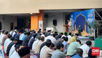 muhadjir-salat-idul-adha-bareng-ratusan-jemaah-di-pp-muhammadiyah