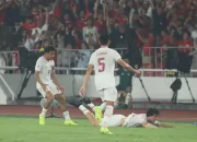 Cerita Thom Haye Mengenai Selebrasi Gagalnya di SUGBK: Rumput Keras, Lutut Saya Terluka