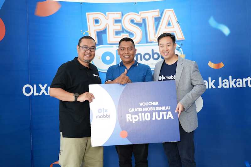 apresiasi-konsumen,-olxmobbi-serahkan-hadiah grand-prize program-pesta-olxmobbi