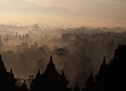 Wisata Arkeologi di Indonesia: Eksplorasi Situs Bersejarah