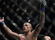 Hasil UFC 303: Pereira Robohkan Prochazka Berkat Tendangan Brutal