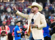 Cody Johnson Tampil Memukau dengan Lagu Kebangsaan di Pertandingan MLB All-Star: Saksikan