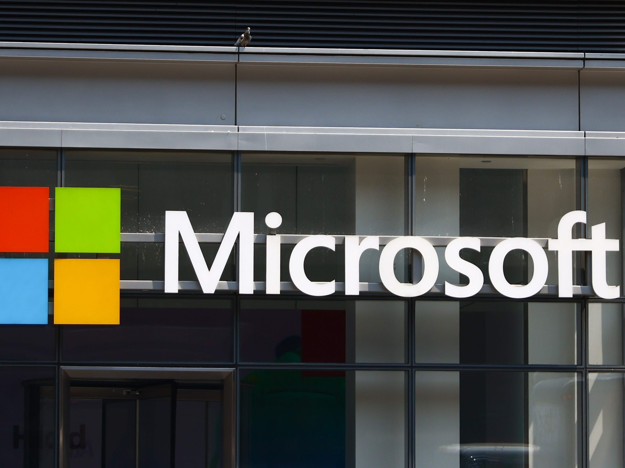 apakah-anda-mematikan-dan-menghidupkannya?-microsoft-mengatakan-beberapa-pengguna-memecahkan-masalah-crowdstrike-setelah-melakukan-boot-ulang-hingga-15-kali.