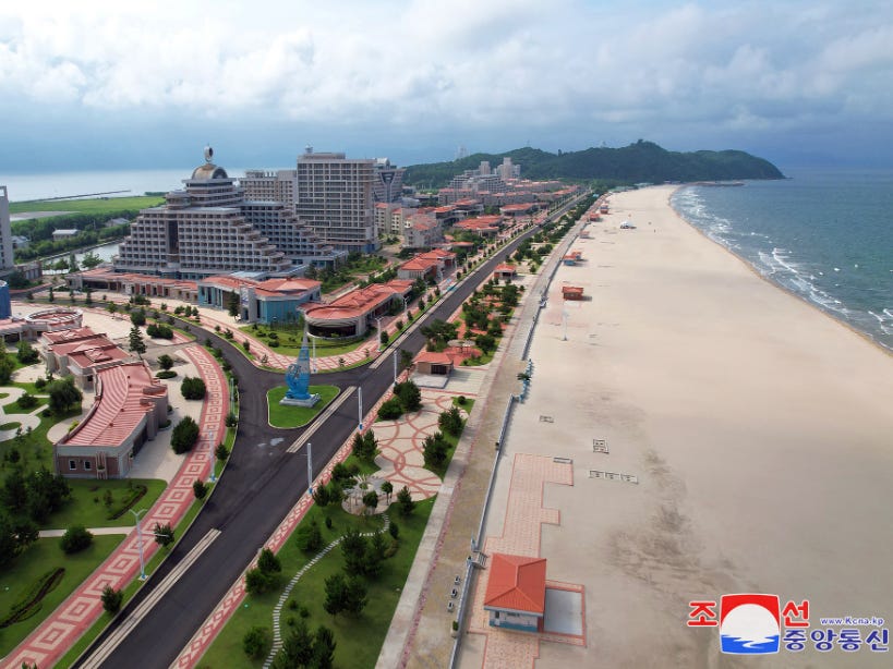 korea-utara-akhirnya-berencana-membuka-resor-pantai-terpencil-di-sebelah-lokasi-uji-coba-rudal