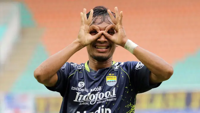 wajib-tampil-di-piala-panglima,-robi-darwis-tinggalkan-persib