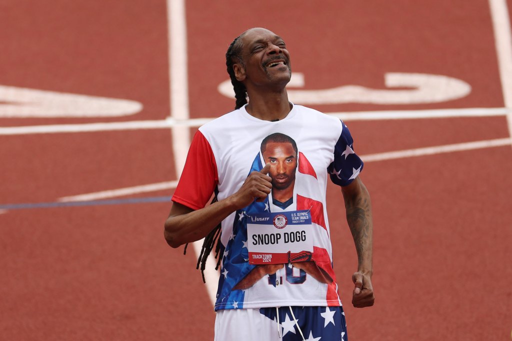 snoop-dogg-akan-menyalakan-obor-olimpiade-di-paris-2024