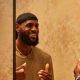 bintang-nba-lebron-james-memamerkan-lini-perawatan-pria-‘setingkat-olimpiade’-miliknya