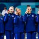 tim-olimpiade-senam-wanita-as-rayakan-medali-emas-dengan-pidato-grammy-kanye-west-yang-nakal