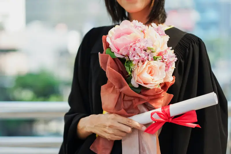 lagi-cari-buket-wisuda?-ini-10-rekomendasi-florist-di-jakarta-dan-sekitarnya