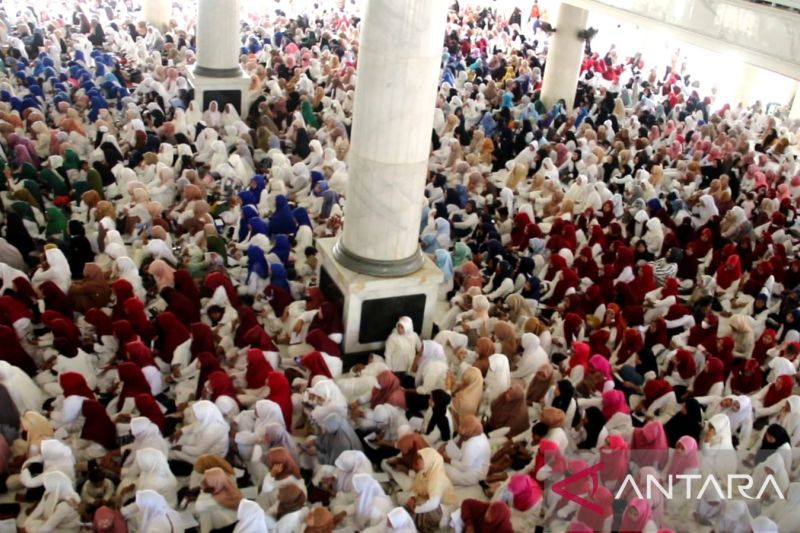 masyarakat-gowa-sambut-tahun-baru-islam-dengan-dzikir- 