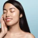tips-yang-benar-facial-wash-untuk-kulit-kering