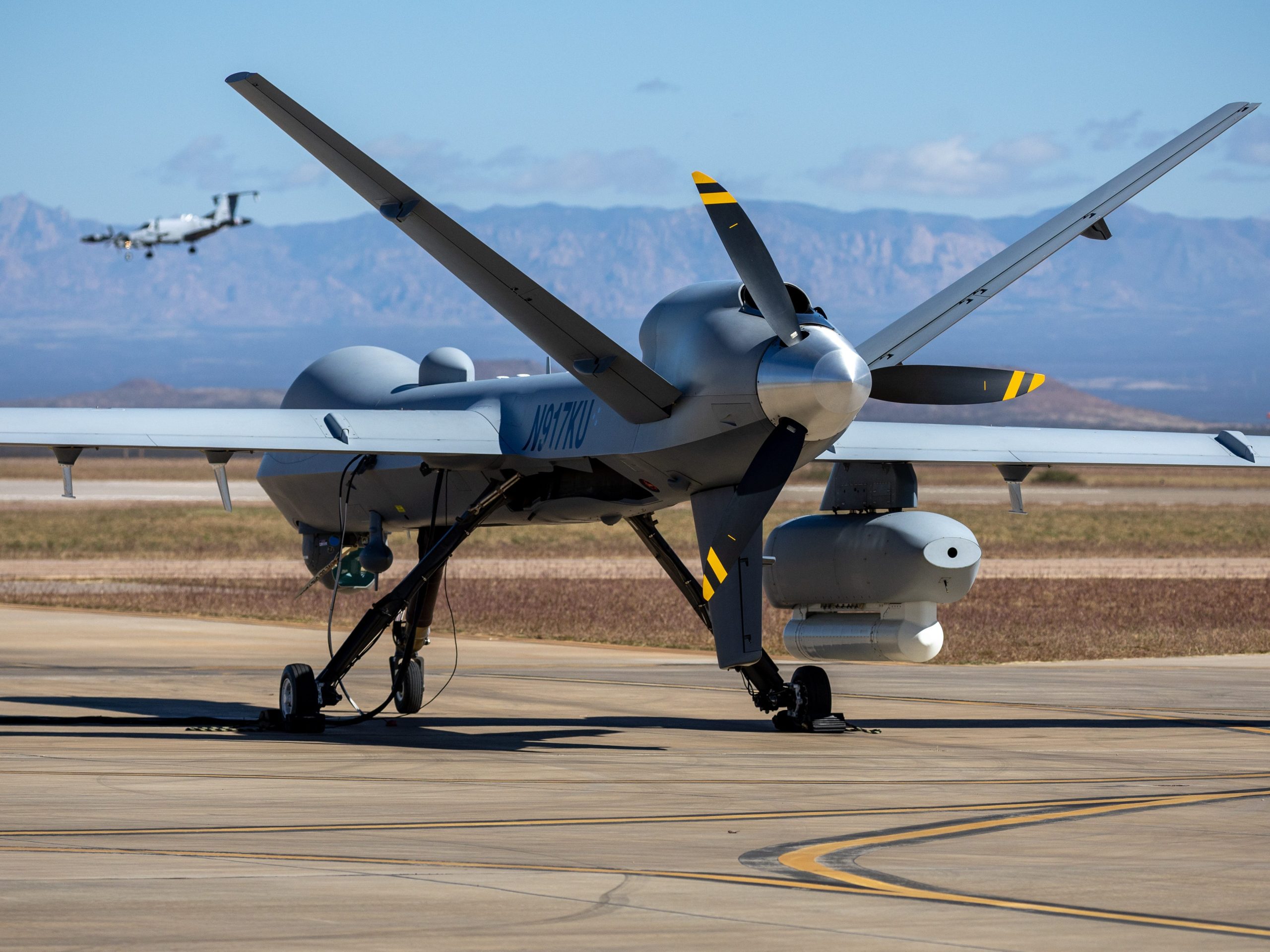 drone-mq-9-reaper-dilengkapi-dengan-pod-ew-baru-yang-menjadikannya-‘lubang-hitam’-yang-dapat-‘menghilang-dari-radar-musuh,’-kata-jenderal-marinir