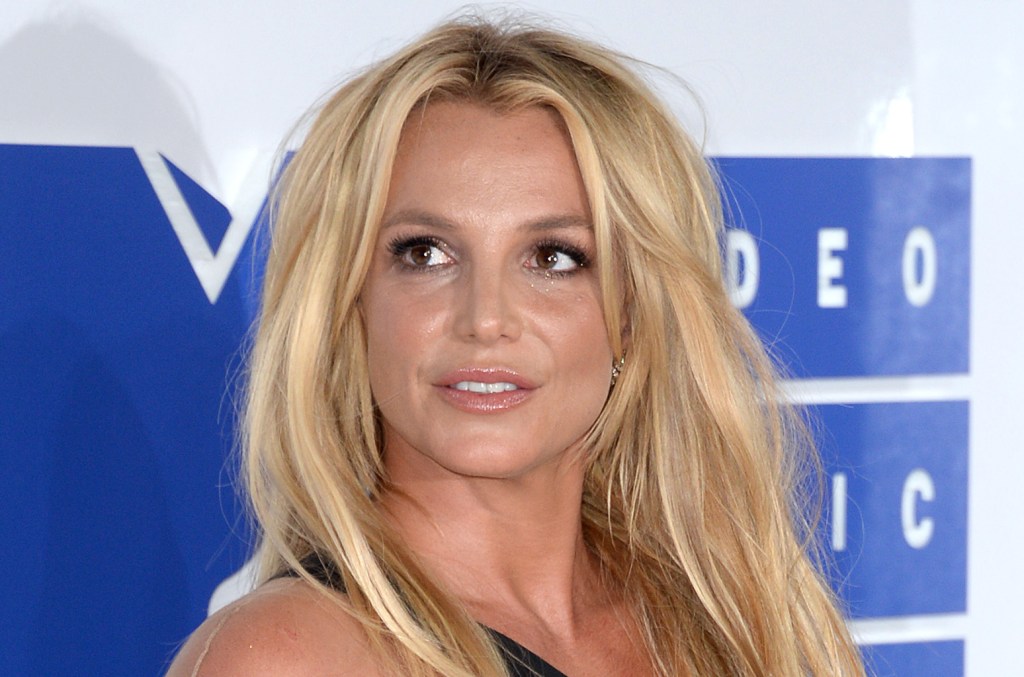 britney-spears-posting,-hapus-janji-untuk-tetap-‘single-as-f–k’