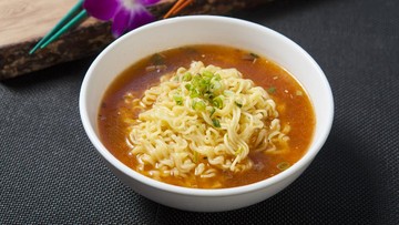 suka-kasih-bekal-anak-mi-campur-nasi?-ini-bahayanya