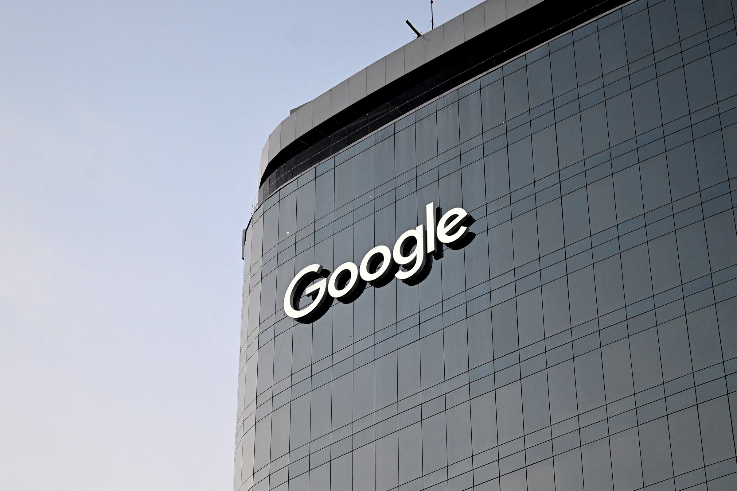 google-menambahkan-dukungan-passkey-untuk-pengguna-paling-rentan