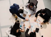 Stakeholder Adalah: Definisi, Jenis, dan Fungsinya