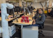 Google mengatakan Gemini AI membuat robotnya lebih pintar