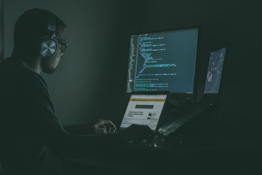 daftar-7-negara-dengan-hacker-terbanyak-di-dunia,-china-urutan-1?