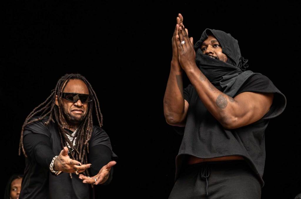 ‘vultures-1’-milik-ye-&-ty-dolla-hilang-dari-spotify,-kembali-beberapa-jam-kemudian