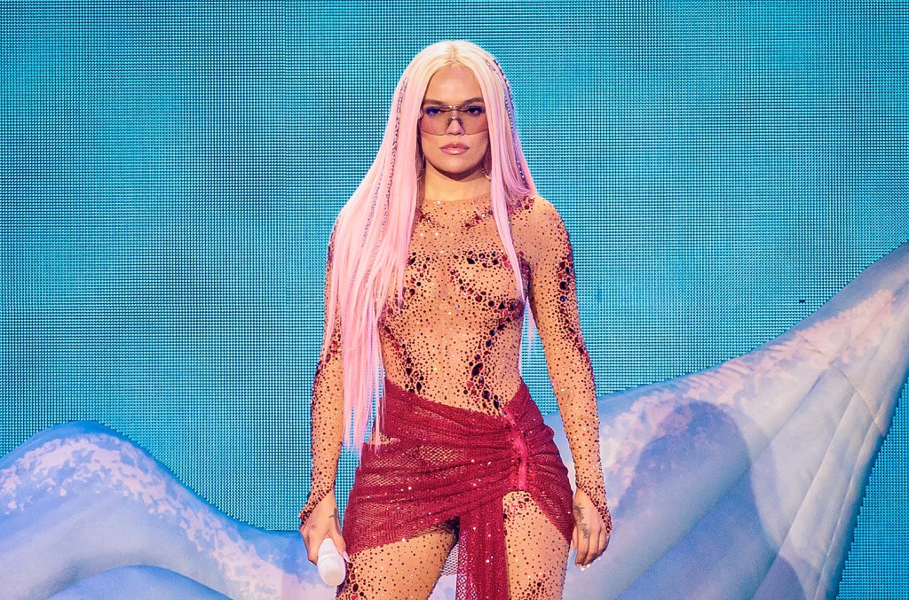 karol-g-raih-kemenangan-besar-di-heat-latin-music-awards-2024:-daftar-pemenang-lengkap