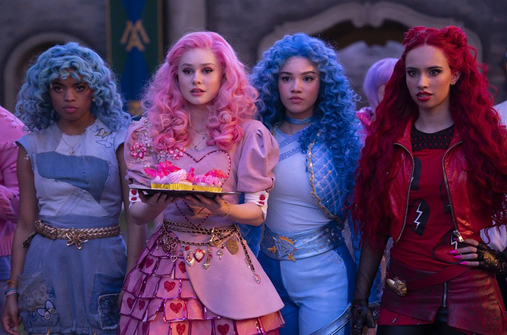 ‘descendants:-the-rise-of-red’-kini-bisa-ditonton-di-disney+:-cara-menonton-film-gratis