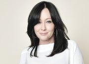 Shannen Doherty, bintang ‘Beverly Hills, 90210’ dan ‘Charmed’, meninggal dunia di usia 53 tahun