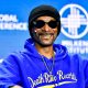 snoop-dogg-merefleksikan-hubungannya-dengan-ratu-elizabeth-ii:-‘itulah-gadisku’