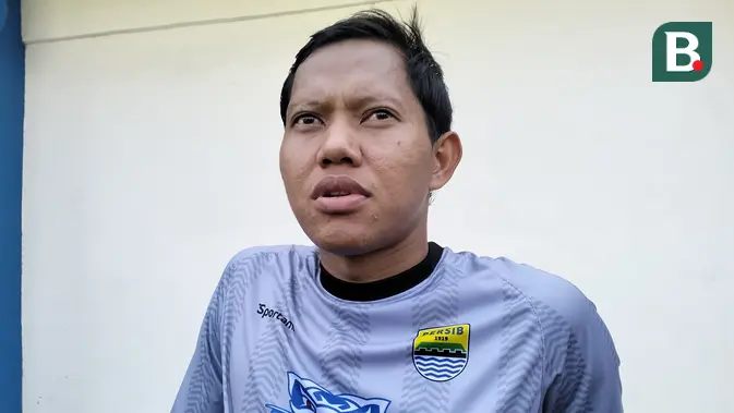 bri-liga-1:-dekat-ke-jakarta-jadi-satu-alasan-adam-alis-gabung-persib