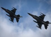 Zelenskyy mengunggah video F-16 baru Ukraina, mengatakan negara itu ‘sudah menggunakannya’