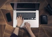 Sudah Menikah tapi Masih Stalking Status Mantan, Apa Ini Masuk Perselingkuhan?