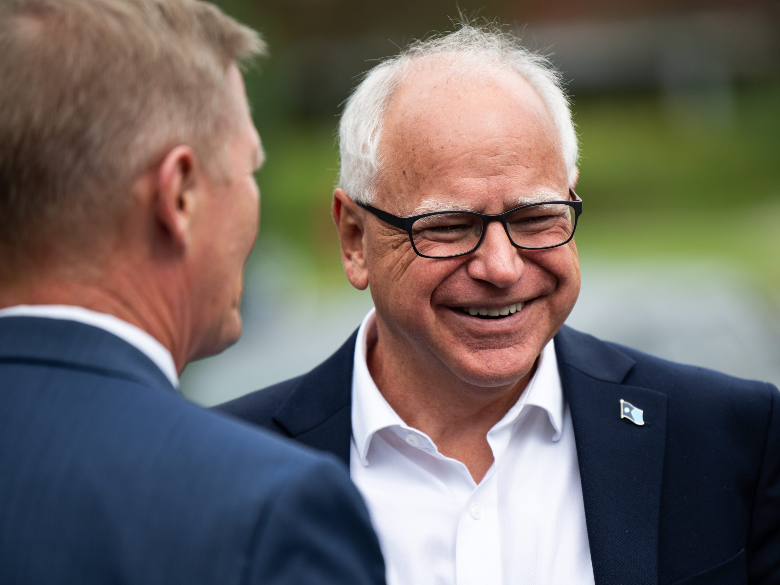pengumuman-tim-walz-sebagai-wapres-memicu-penggalangan-dana-besar-besaran-di-kalangan-demokrat