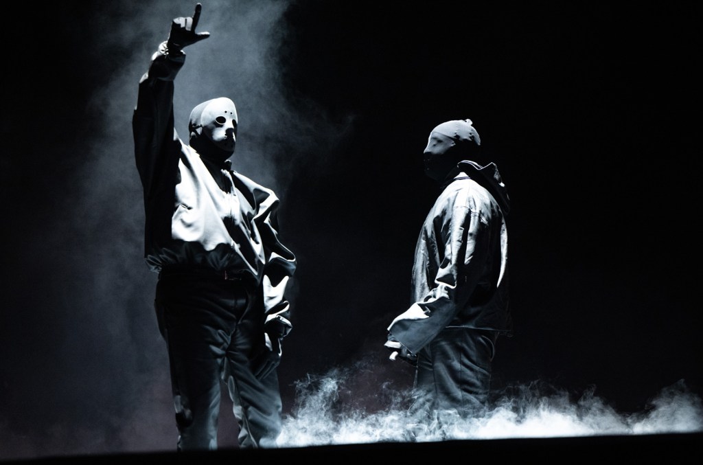 ye-&-ty-dolla-$ign-merilis-‘vultures-2’-deluxe-dengan-lagu-bonus-‘take-off-your-dress’