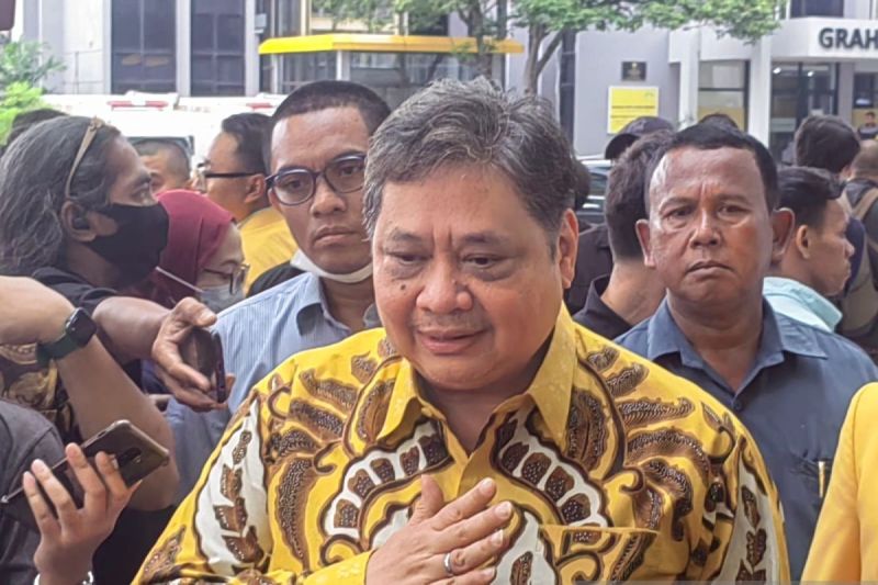 airlangga-mundur-dari-golkar,-dito:-mungkin-ingin-fokus-di-pemerintahan