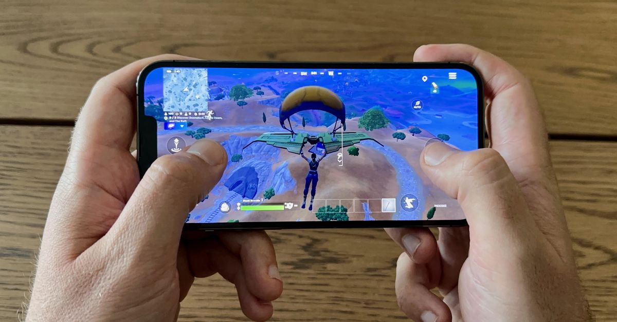 bermain-fortnite-di-iphone-lagi-telah-menunjukkan-kepada-saya-masa-depan-alternatif