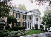Seorang Wanita Ditangkap Terkait Dugaan Rencana Pencurian Graceland Milik Elvis Presley