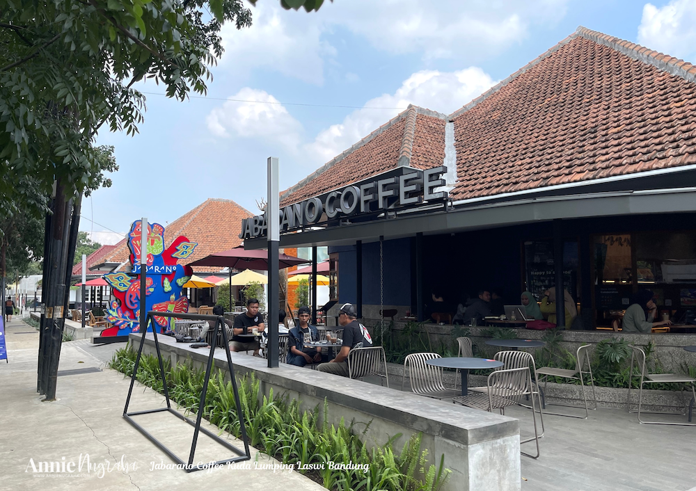 nongkrong-asyik-di-jabarano-coffee-kuda-lumping,-laswi,-bandung