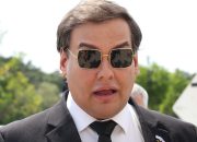 George Santos mengaku bersalah, terhindar dari persidangan pidana yang mengancam