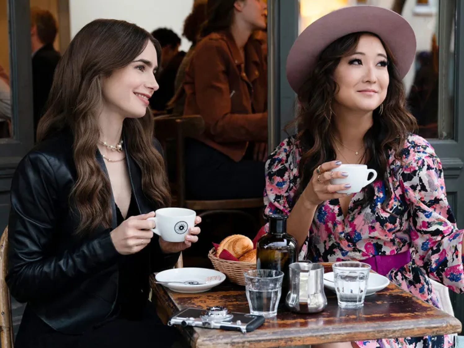 momen-terburuk-di-musim-ke-4-‘emily-in-paris’,-menurut-orang-prancis