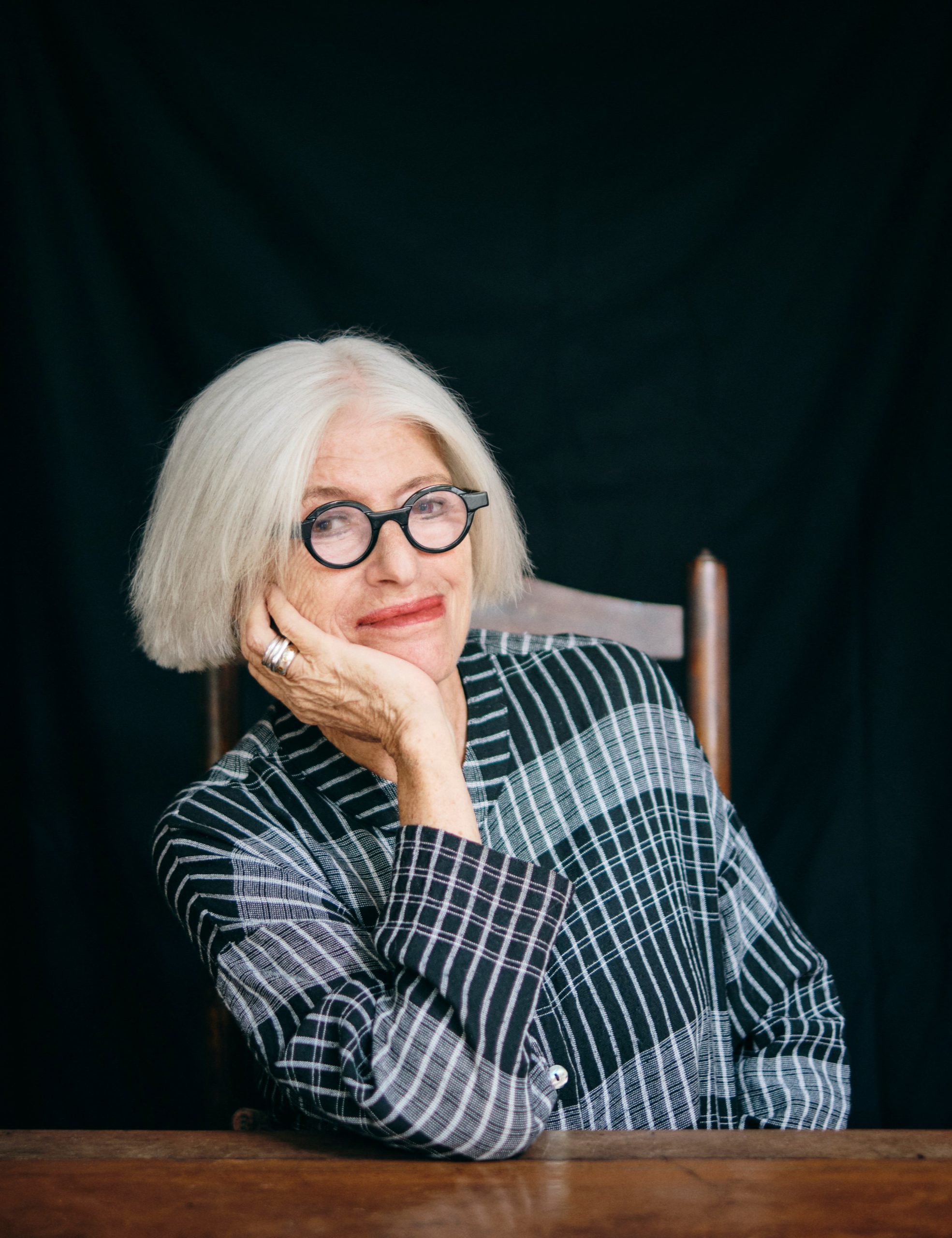 wanita-ini-diam-diam-berusaha-menghentikan-perang